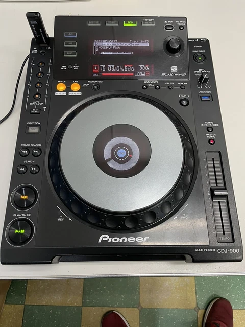 Pioneer CDJ-900 CD USB DJ Turntable Deck Multiplayer Pro Scratch Club CDJ900 Pioneer CDJ-900 CD USB DJ Turntable Deck Multiplayer Pro Scratch Club CDJ900