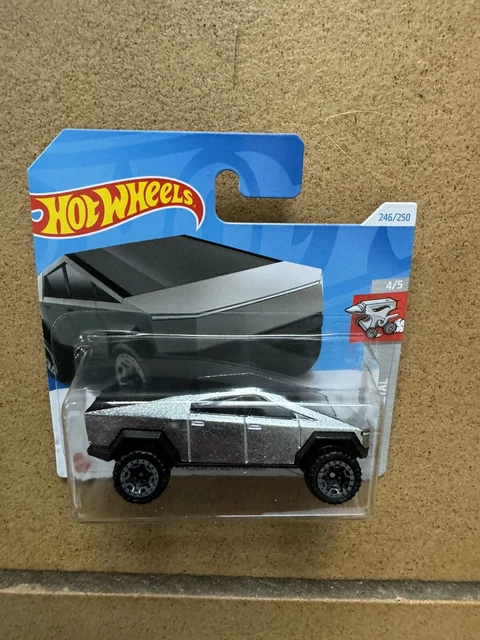 Hot Wheels 4/5 TESLA CYBERTRUCK Zamac PERSONALIZZATO Super Real Riders Hot Wheels 4/5 TESLA CYBERTRUCK Zamac PERSONALIZZATO Super Real Riders