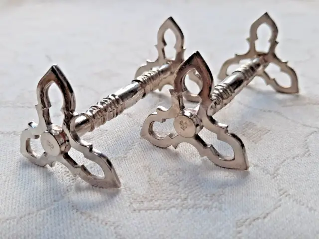 Vintage ornate knife rests