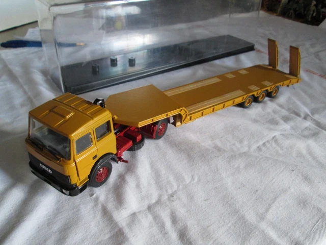 Atlas 1:43 UNIC 75 PC La Garde-Freinet pompiers rouge / blanc G1790029