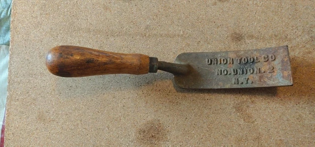 Vintage Union Tool Co. No. 2 Curved Concrete Center Groover Tool 10 1/4" Long