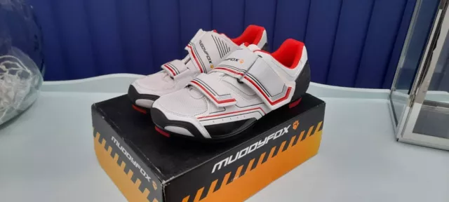 BNIB Muddyfox RBS 100 Cycling shoes size 8.5 mens white black and red