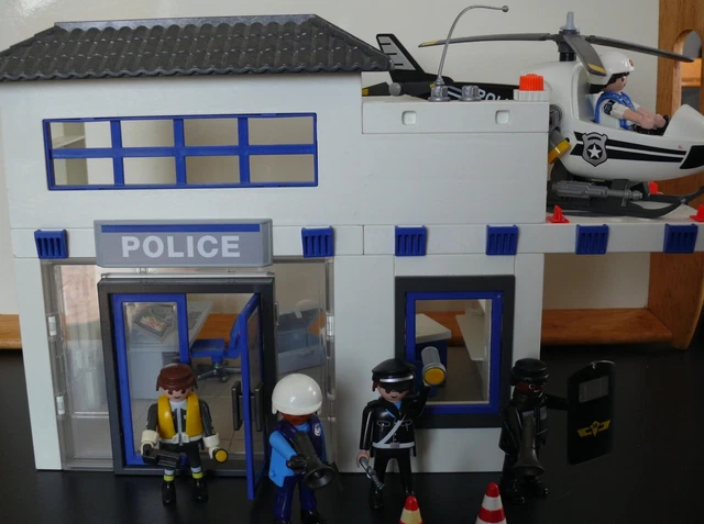 PLAYMOBIL 3957 Poste De Police Vintage 1997 – Rare Lot Complet