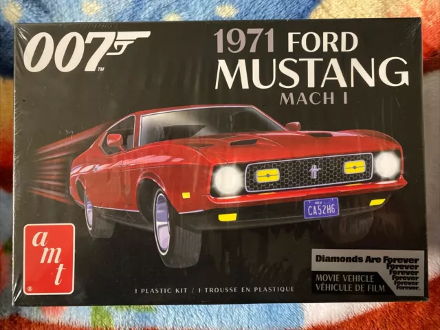 AMT James Bond 007 1971 Ford Mustang Mach I 1:25 Plastic Model Car Kit 1187