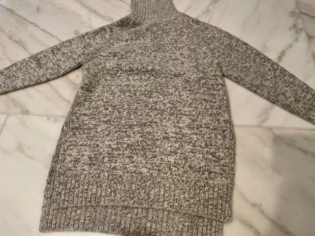 Forever 21 Heathered Grey/Brown Longsleeve Turtleneck Sweater Small