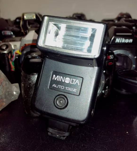 Minolta Auto 132X Flash Japan Shoe Mount SLR 35mm Camera TURNS ON