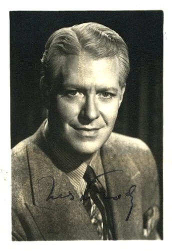 Nelson Eddy - Actor - Signed Postcard - COA (57488)