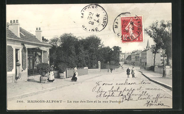 CPA Maisons-Alfort, La rue des Iles et la rue Pasteur 1908