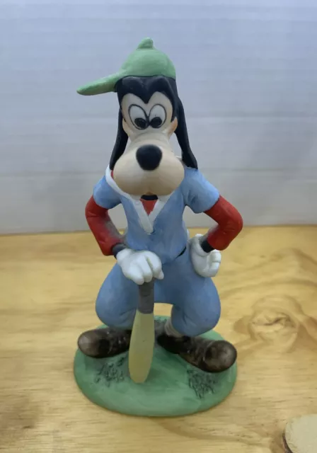 Vintage. 6.25” Goofy Ceramic Walt Disney Productions Figurine. Baseball Rare