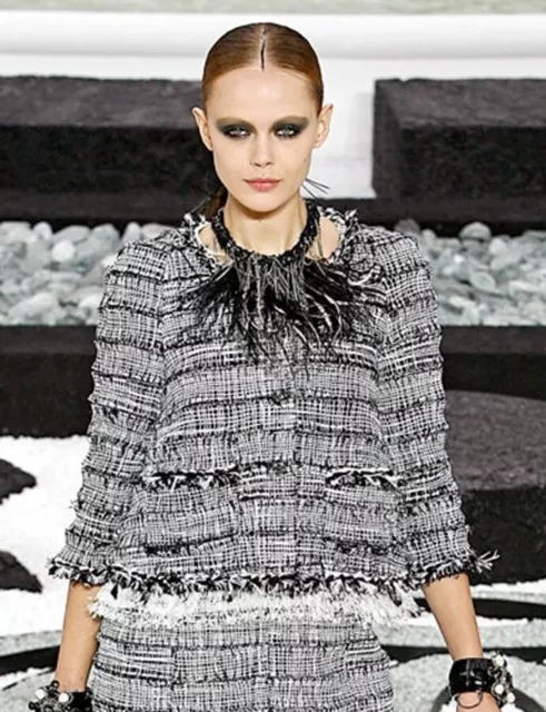 CHANEL 2011 SPRING 11P Black White Check Feather Trim Boucle Tweed