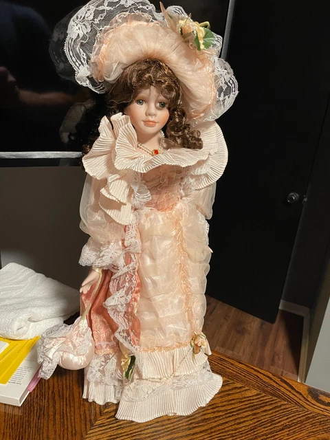 Duck House Heirloom Porcelain Doll Alina 18" Tall Victorian ELIZABETH COLLECTION