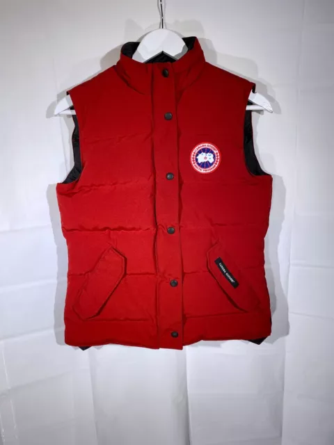 Authentic Canada Goose vest Women's size S New without tags | made in Canada