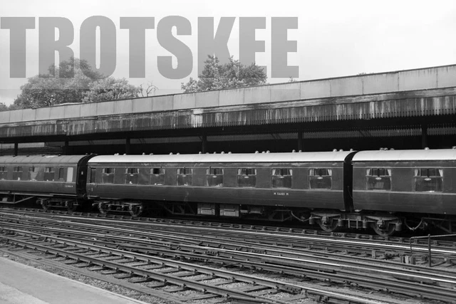 LARGER NEGATIVE BR British Railways Carriage Coach M56101M 1962 £4.39 ...