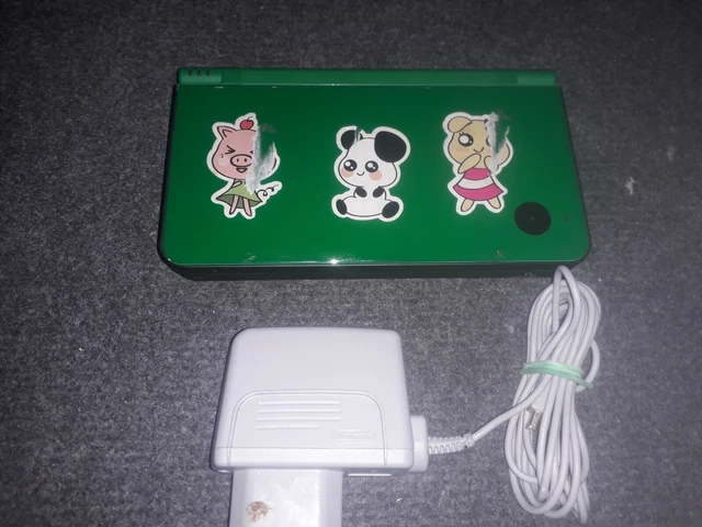 @@ Console Nintendo DSi XL  + chargeur @@