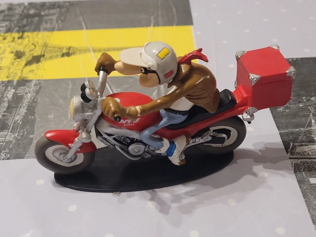 FIGURINE EN RESINE JOE BAR TEAM LUCAS TRAPLAT SUR SA MOTO BIKE BMW K 1100 1/18 3