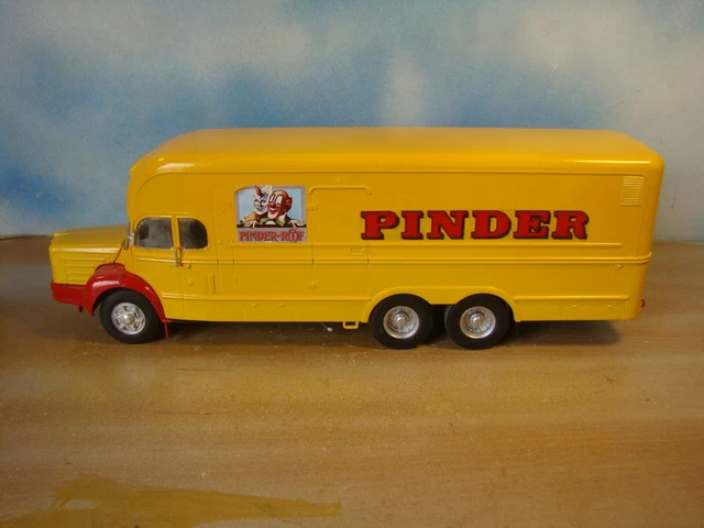 4 Figurines Cirque Pinder 1/43 - Set 221 VROOM - Occasion - Collection Miniature