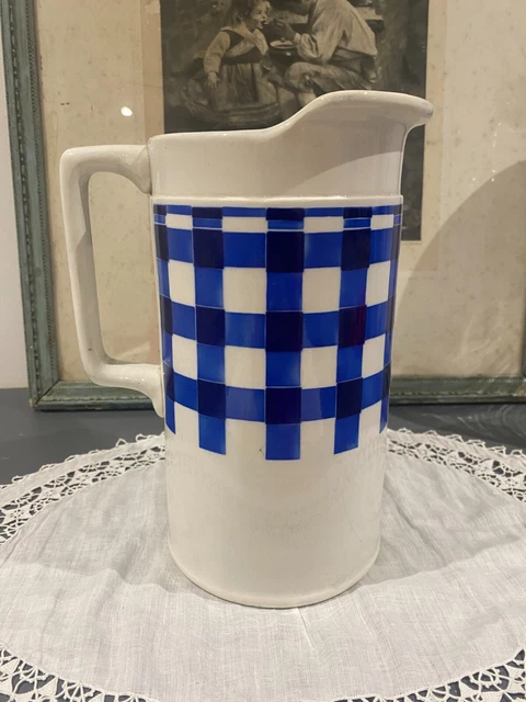 Ancien broc faïence façon torchon bleu Sarreguemines modèle Roussillon
