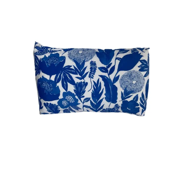 Xhilaration Home for Target Set of 2 Pillow Sham/Case Blue Floral Print