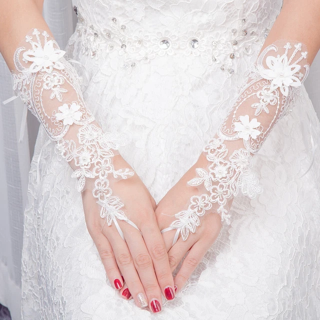 Elegent Bridal Gloves Floral &Pearl Gloves Cathedral  Embroidered  Accessory