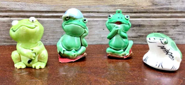 Vintage MIX MATERIALS Lot of 4 Miniature Green Frog Figurines Ceramic Plastic
