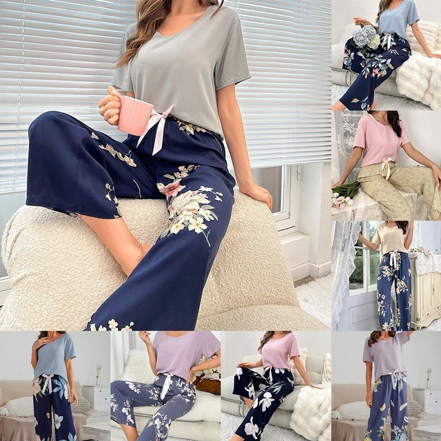 Set pigiami donna alla moda con dettagli a colori contrastanti e stampa floreale