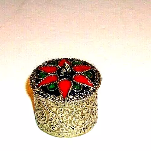 Vintage Silver Enameled Top Betel Nut or Pill Box Chinese Hammered Silver Sides