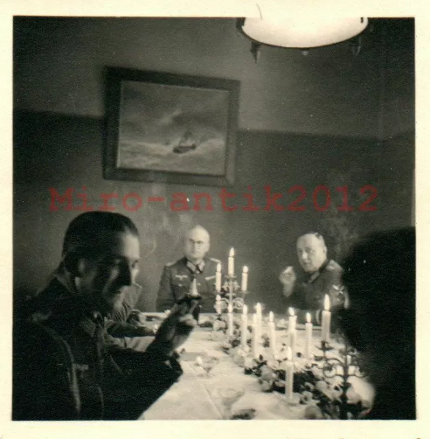 2 x Foto, Wk2, Offiziere bei Villers-Bretonneux in Frankreich 1941 (N)50039