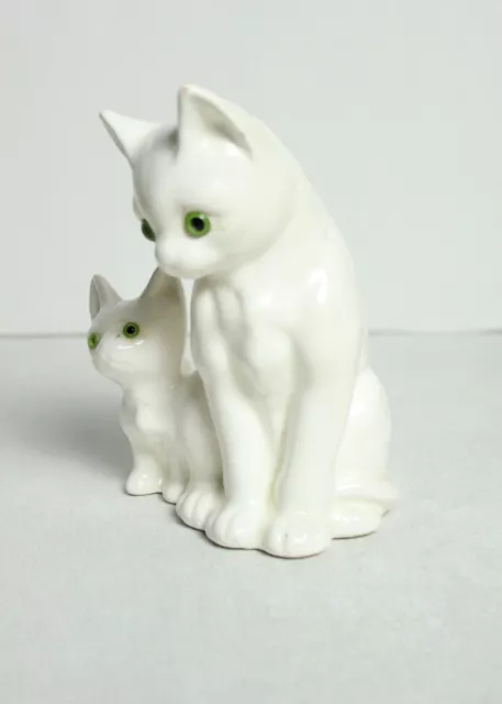 statuette Duo de chats blanc en céramique mère enfant yeux verts