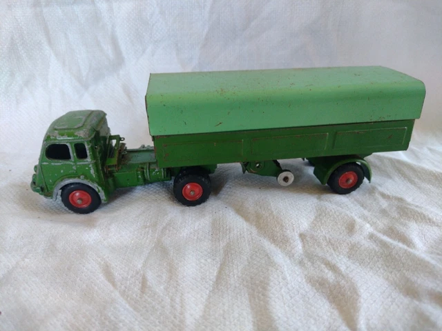 Jouet ancien CIJ - Tracteur agricole Renault - Collection