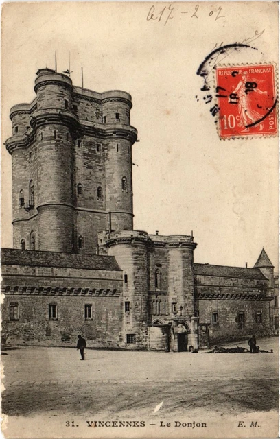 CPA Vincennes Le Donjon (1346973)