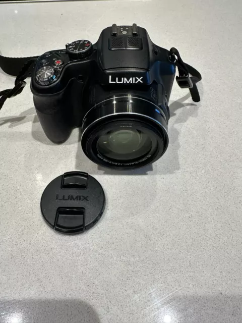 Panasonic Lumix DMC-FZ200 12.1 MP Digital Camera with CMOS Sensor