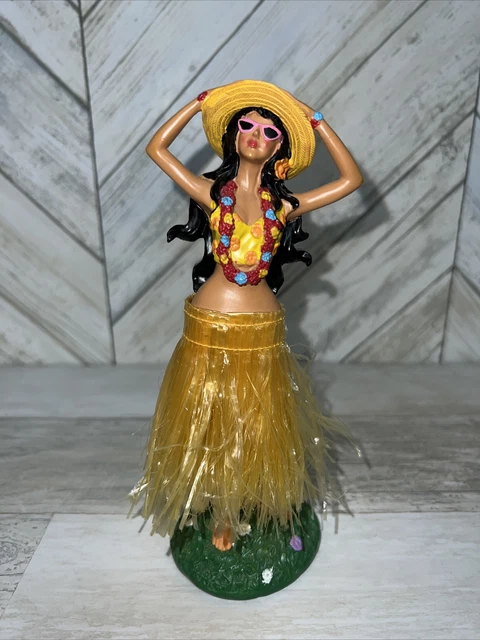 HULA GIRL DASHBOARD DOLL Wobbles HULA GIRL DASHBOARD DOLL Wobbles