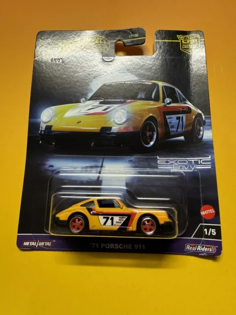 Hot Wheels Premium - Exotic Envy 1/5: ‘71 Porsche 911 Creased Card