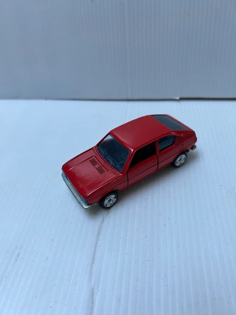 Miniature Alfa Romeo Alfasud Rouge Solido 1/43 - Métal, D'occasion Sans Boîte