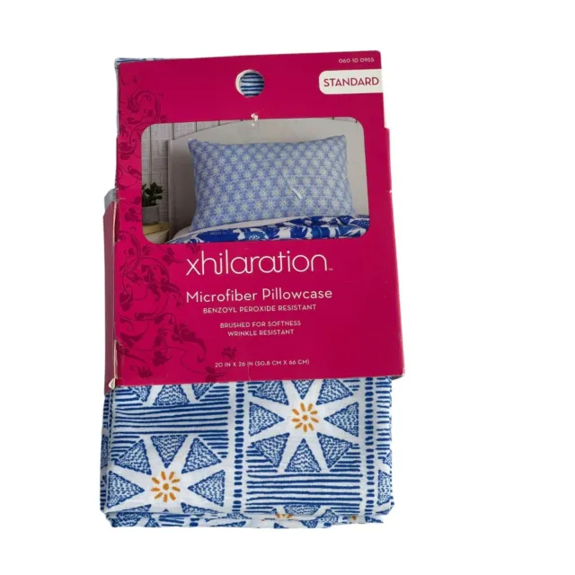Xhilaration Home for Target Set of 2 New Blue  Star/Sun Pattern Pillow Sham Case