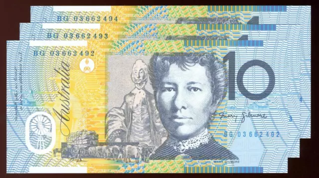 3 Consecutive 2003 Australian $10.00 Banknotes BG03 662492/94 - UNC