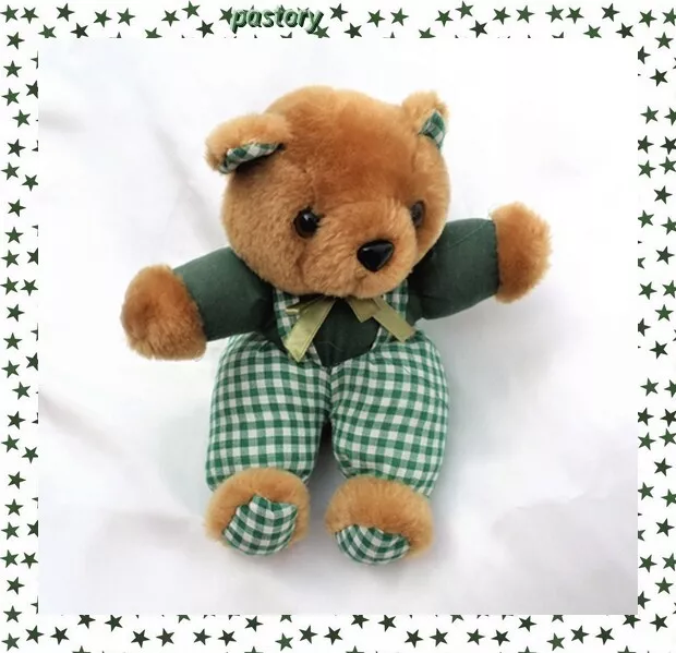 Doudou Peluche Ours Marron Assis Pantalon Vert Vichy Vert Noeud Satin Pampers
