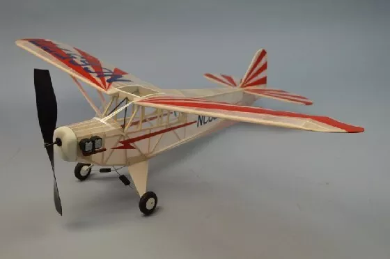 Dumas 338 Piper Clip Wing Cub Aircraft Kit