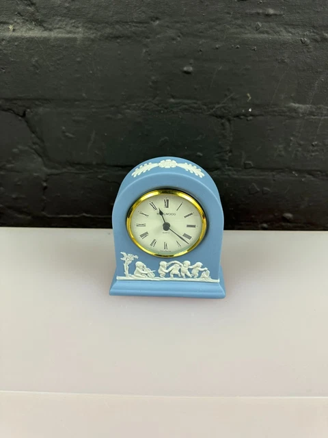 Wedgwood blau-weiß Jaspisware Mantel Uhr 12 cm hoch