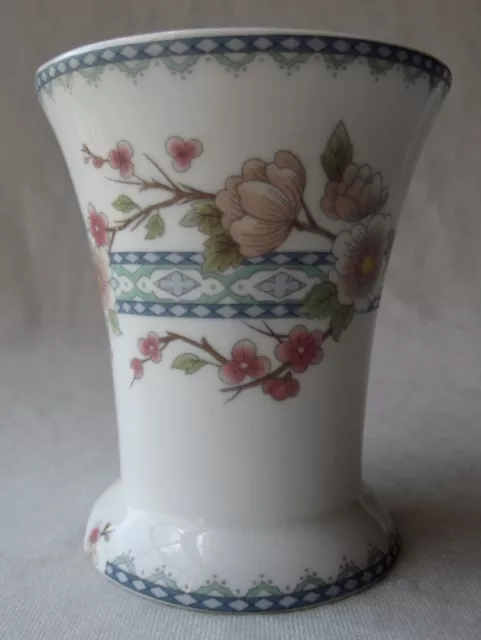 Beautiful Vintage Coalport / Wedgwood 'April' Bone China Posy Pot/ Bud Vase