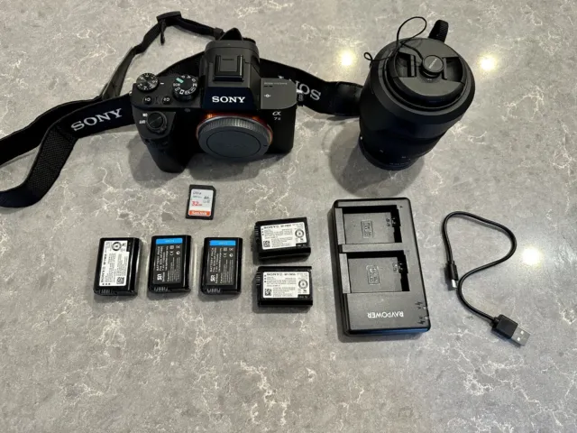 sony a7 ii body and 24-70 lens bundle LOW shutter count