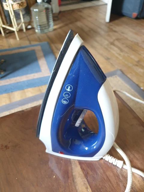 LAURASTAR LIFT SWISS Limited Edition Centrale Vapeur Rouge 2200W Ironing System EUR 99,00 - FR