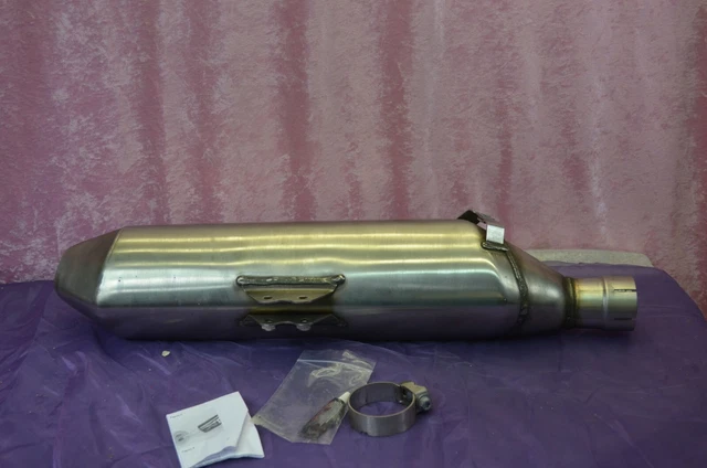 akrapovic lc4