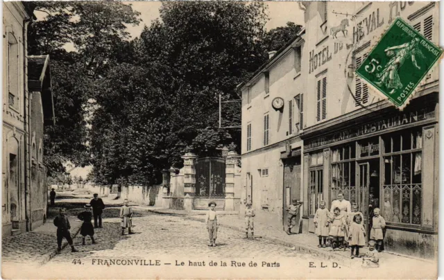 CPA Franconville Le haut de la Rue de Paris FRANCE (1330983)