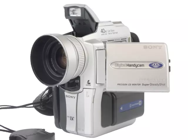 Sony DCR-PC110E MiniDV Megapixel Handycam Camcorder + DV-IN/OUT "TOP"