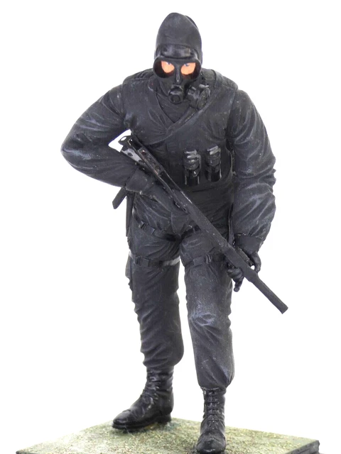 Verlinden 120mm 1/16 British SAS Soldier No.3 With H&K MP5 SMG – Operation Nimrod 1980 Resin Figure Kit (740)