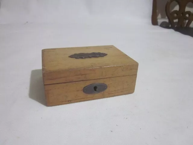 wooden trinklet box brown old used wear tear ideal collectible