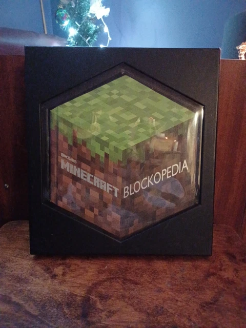 Blockopecia MINECRAFT BLOCKOPEDIA: AN Official Minecraft Book from Mojang by Not ...