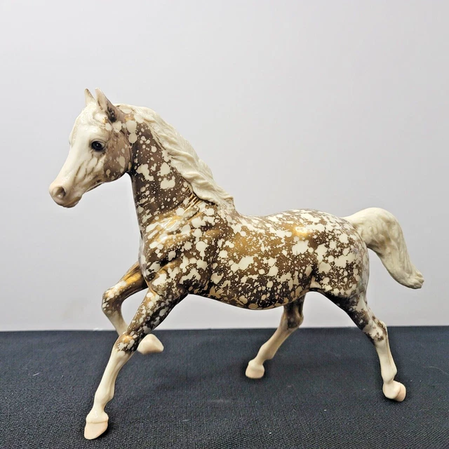 Breyer RARE Vintage Florentine COMMANDER Five Gaiter Gold Dapple #2051 Breyer RARE Vintage Florentine COMMANDER Five Gaiter Gold Dapple #2051