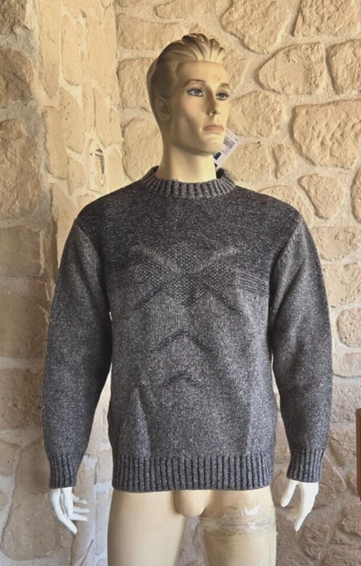 PULL NOIR AVEC capuche / marque Molly Bracken / taille S EUR 5,00 - FR